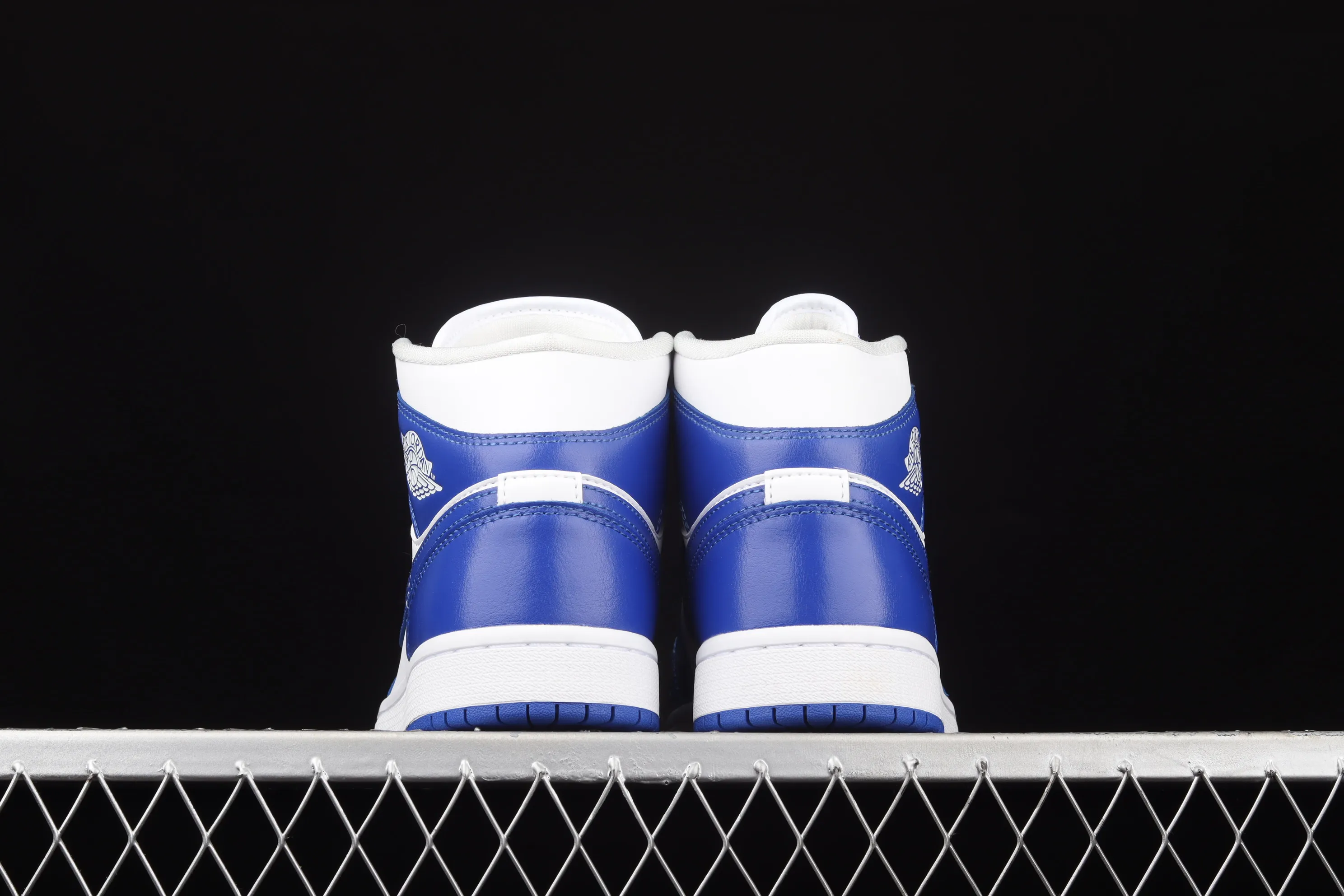 All categories Air Jordan Jordan series basketball shoes Air Jordan 1 Mid G version pure original Air Jordan 1 Mid AJ1 Joe 1 KFC blue China basketball shoes BQ6472-104